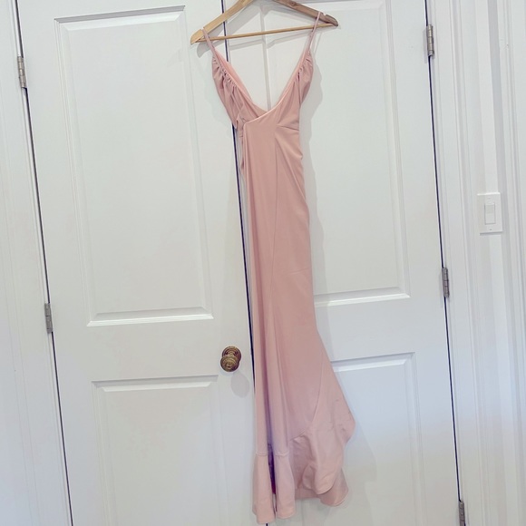 NWT Never Worn Lovers and Friends Pink Gown - Picture 3 of 9